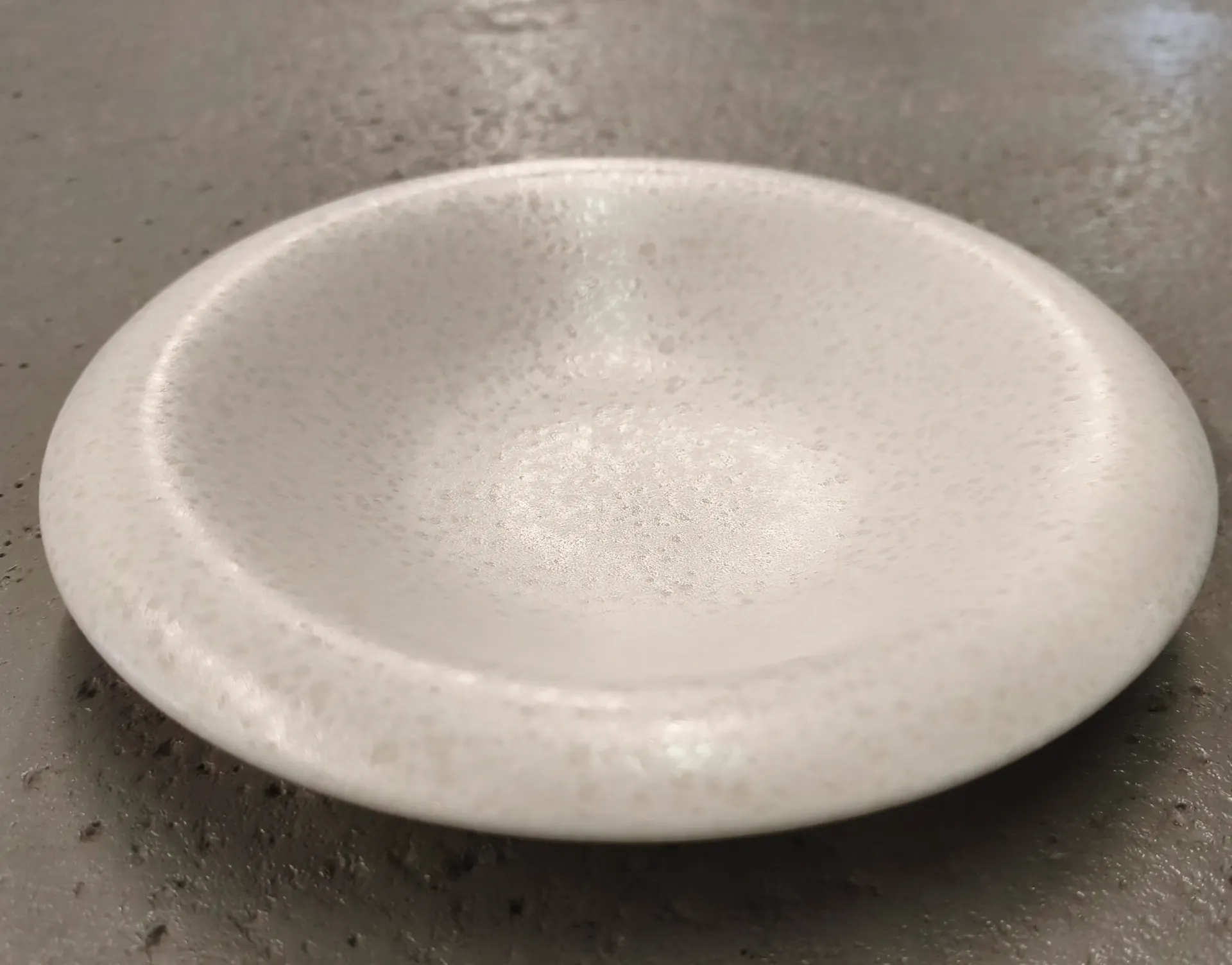 Bowl 23xH4,5cm white Alta