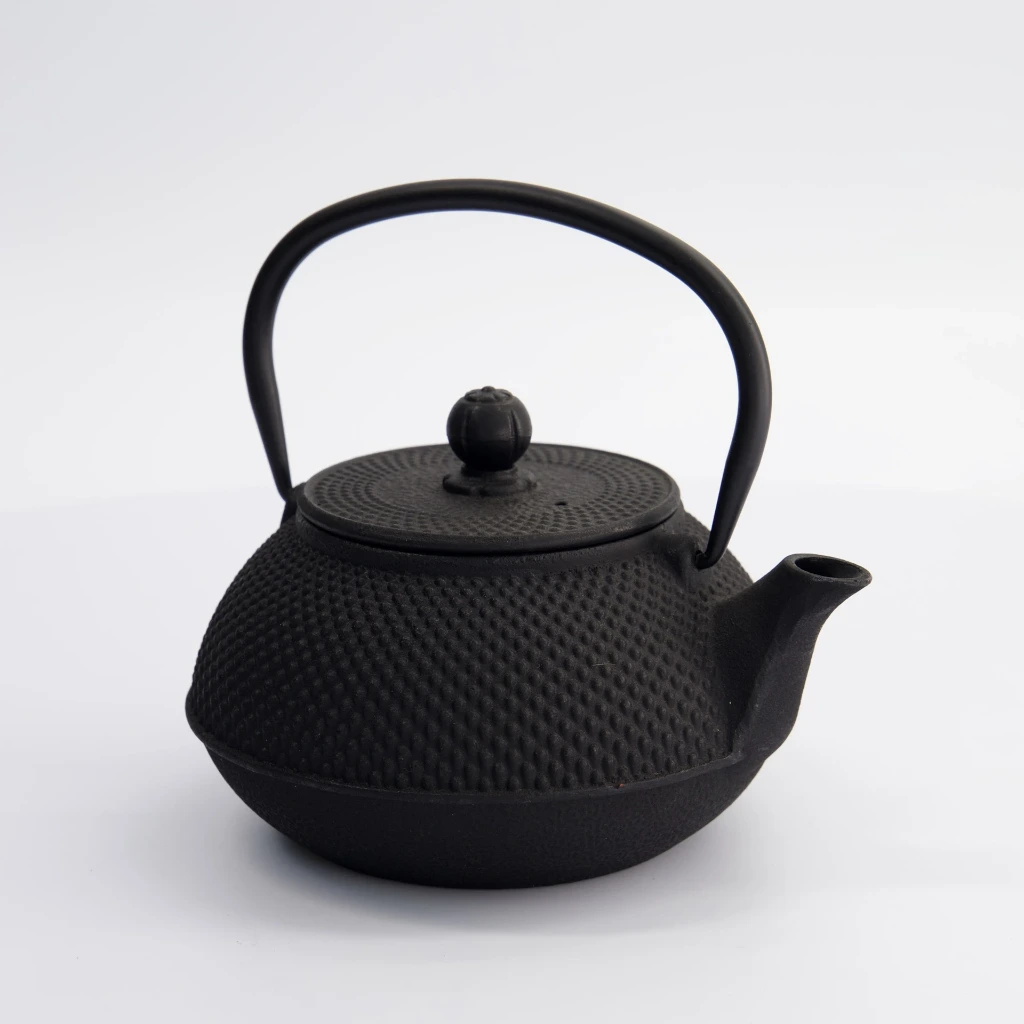 JN04245    Gusseisenkanne 800ml schwarz