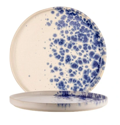 [LPHO019BB005310] White charger plate with blue reactive dots  - Stoneware Ø 31 h 2,5 cm Box 4