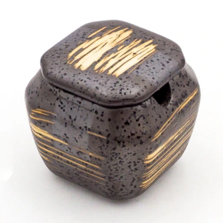 KUREPU Wasabidose mit Deckel quadratisch
