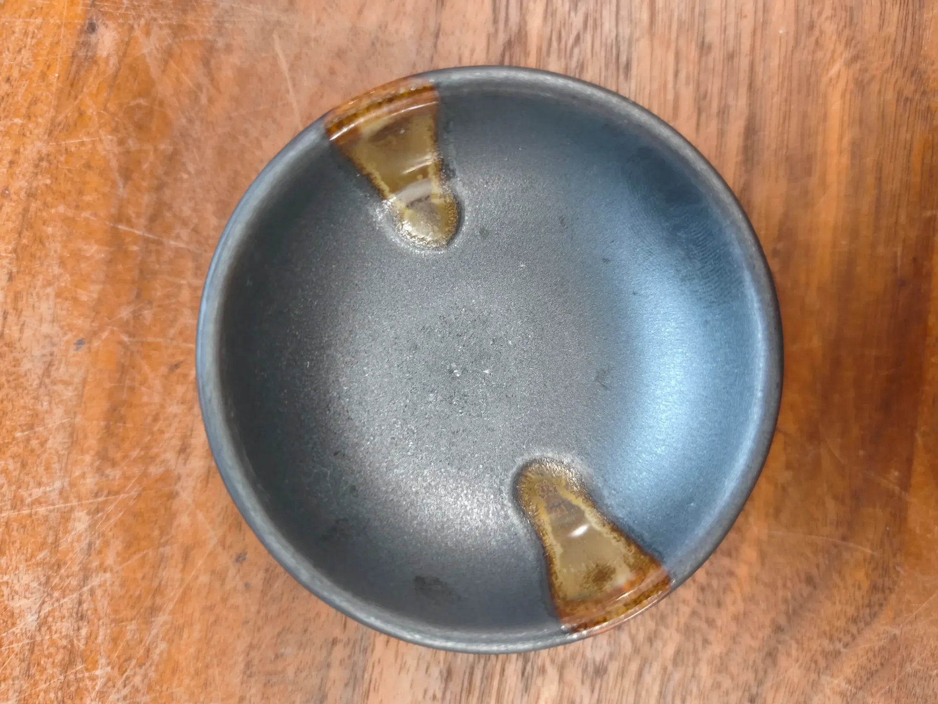 Teetasse Matt-Schiefergrau mit glanzbrauem Seitenlinien 50ml