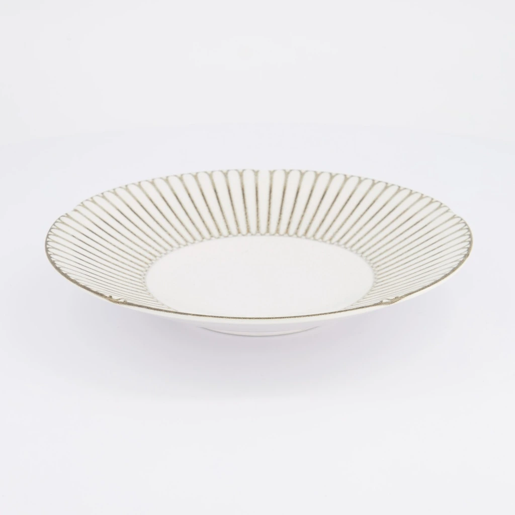 [JN34228] KOSAI Teller tief floral D22 H4cm - weiß