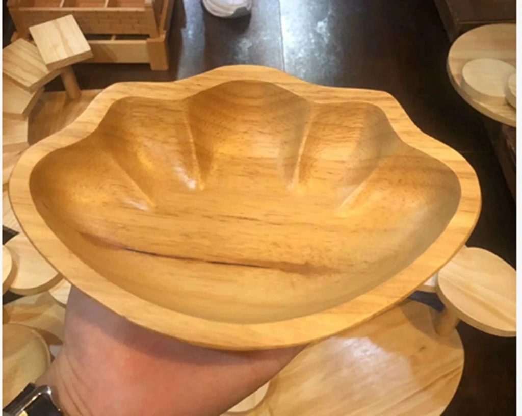 Muschel Holzplatte braun